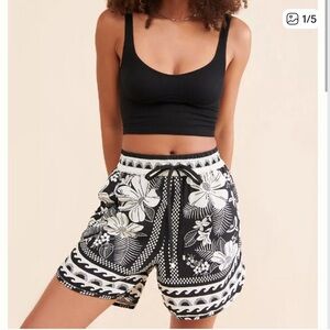 FARM Rio Macaw Elegance Shorts